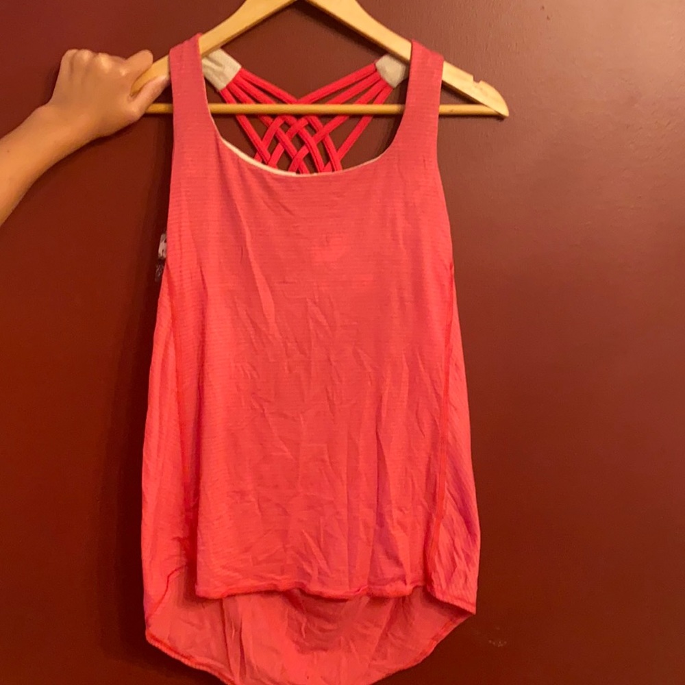 Lululemon tank